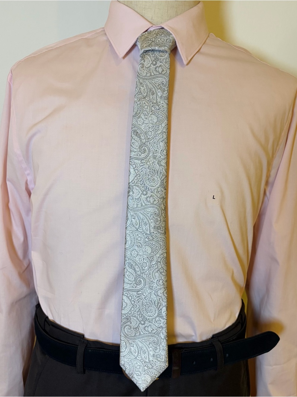 River Island Silver Grey Paisley Skinny Tie - Like New